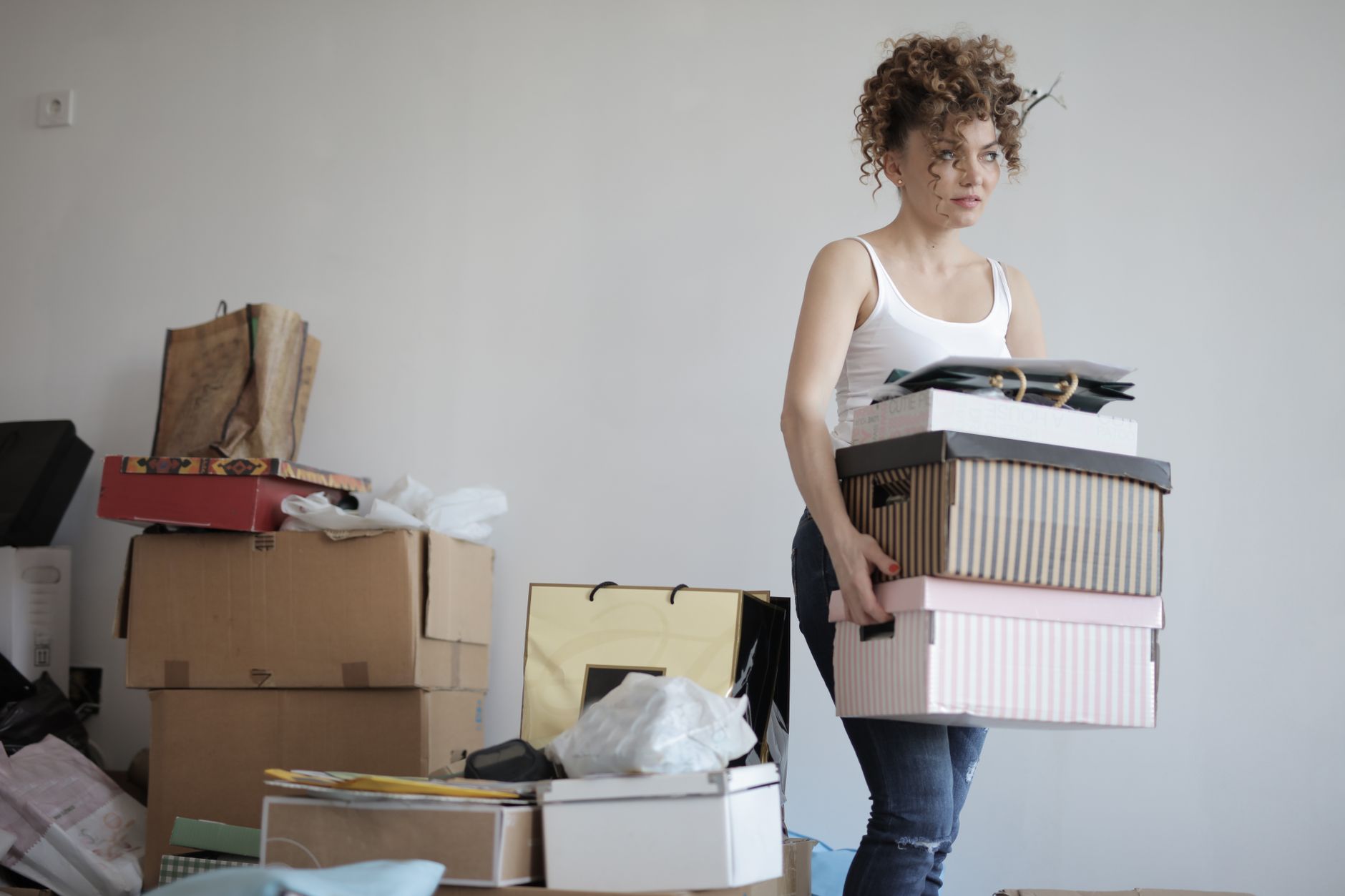 How To Budget For Moving Out Costs Using UK Tenant Rights